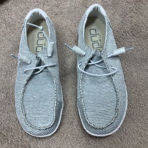 Hey Dude Wendy Sox stone white. Size 7